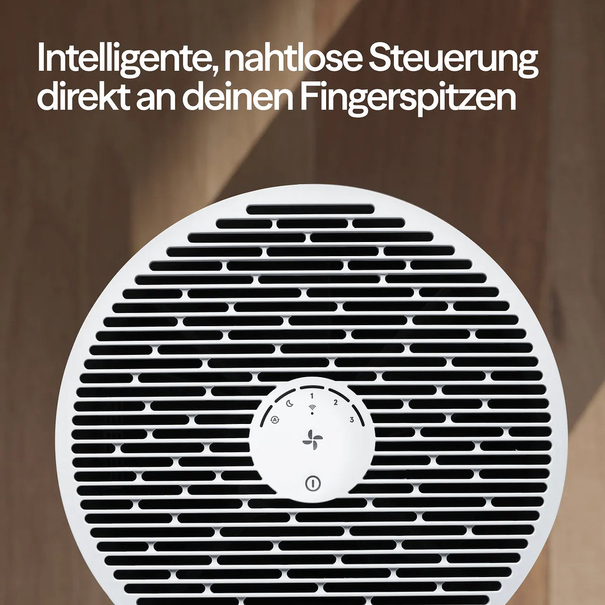 Blueair Blue Max Pure 3150i Luftreiniger, Nahaufnahme des runden Lüftungsgitters mit Bedienfeld und WLAN-Symbol